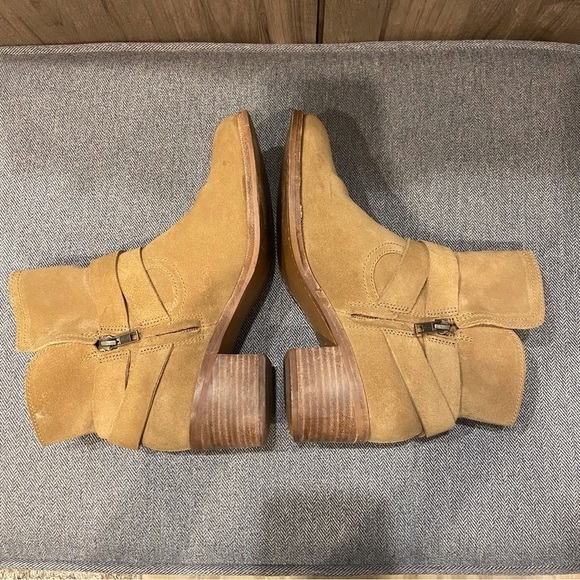 Ugg Elora Boots tan 7.5 - Picture 9 of 12